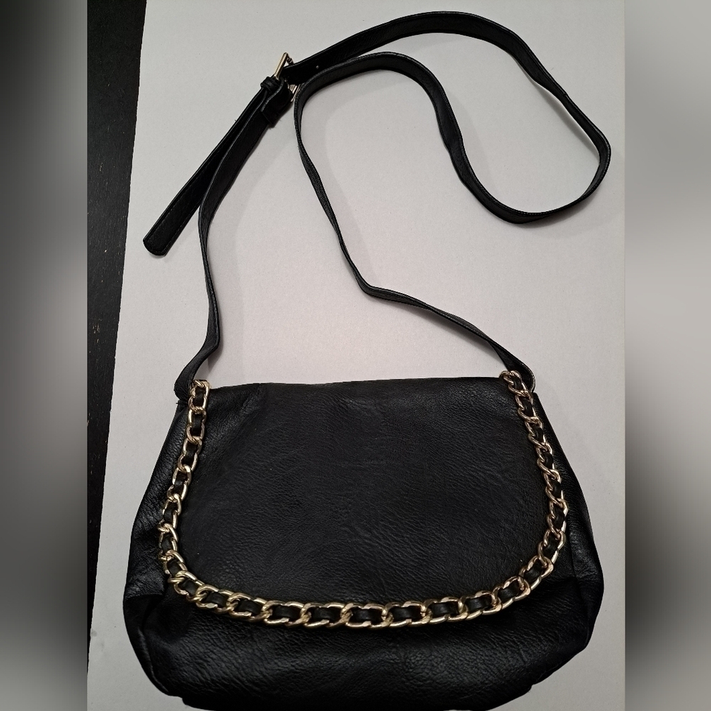 Faux Leather Crossbody Bag With Magnetic Closure Size 11"×8"